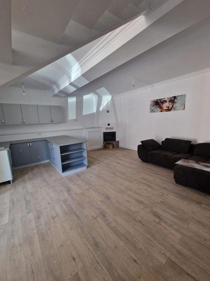 Apartament nou 62 mp, curte comuna, zona centrala Giarmata, mansarda dormitor, bucatarie open space si baie moderna - 7