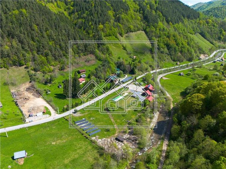 Hotel/Pensiune, de 1,873 mp, în Râu Sadului