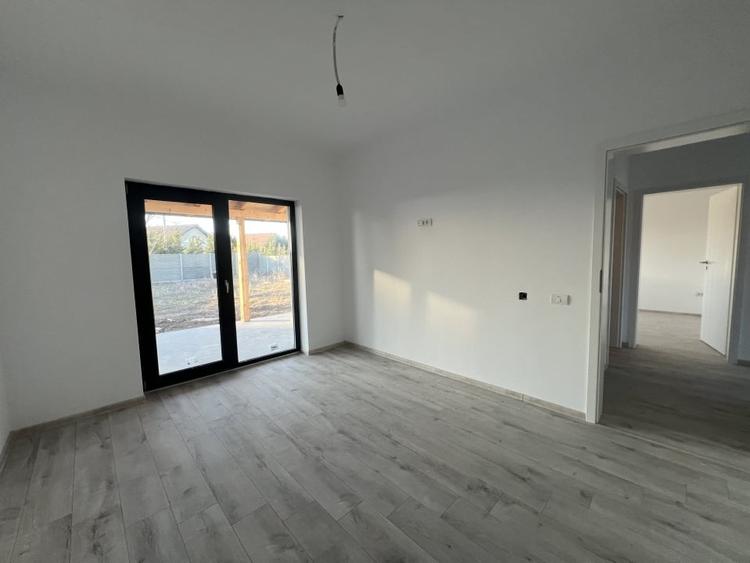 Sag - Casa individuala cu 3 dormitoare in zona Manastirii - 8