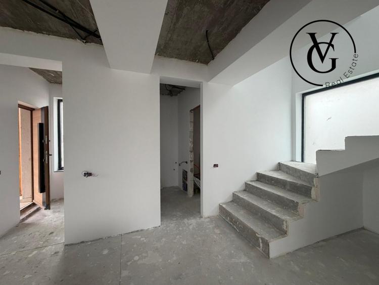 Vila noua  | vedere la lac | Constanța, Palazu Mare - 8