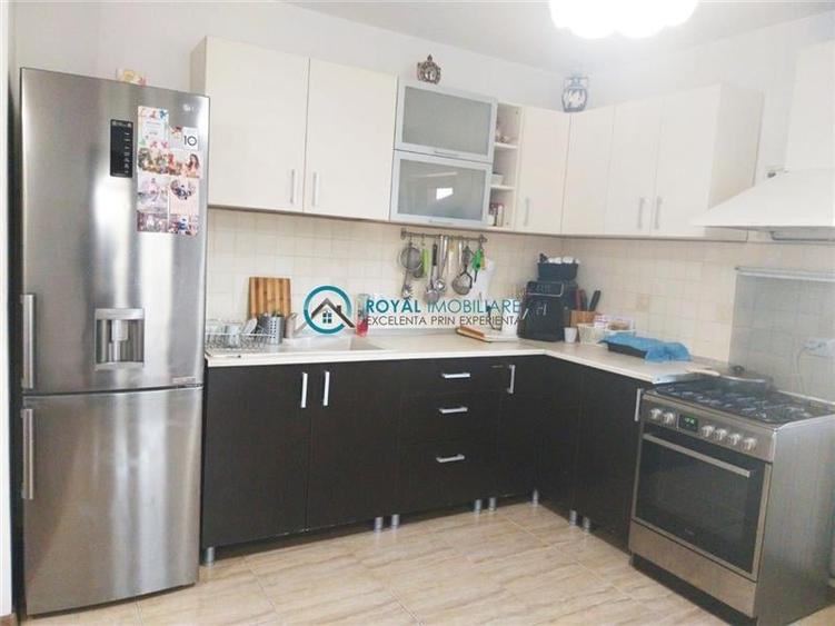 Royal Imobiliare-Vanzare Vila Zona Barcanesti - 17