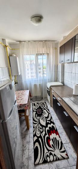 Apartament cu 2 camere semidecomandat în Republicii