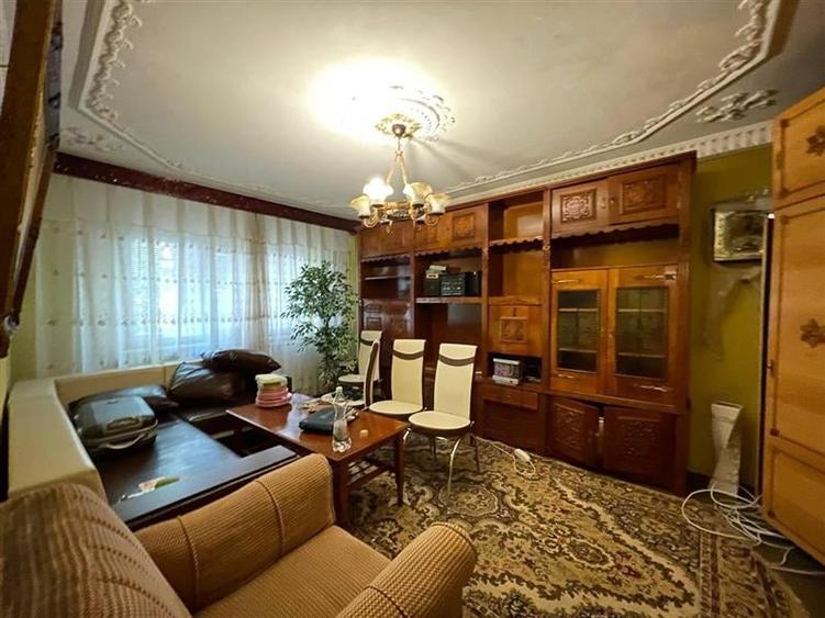 Apartament 4 camere de vanzare zona E3 Tulcea - 1