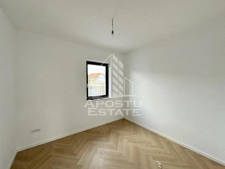 Jumatate de duplex cu 5 camere, finalizat, Dumbravita - 9