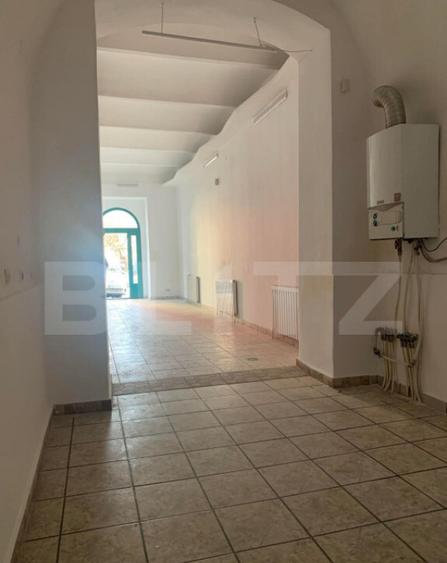 Spa?iu comercial de 60 mp, pozi?ionat strategic in zona c - 1