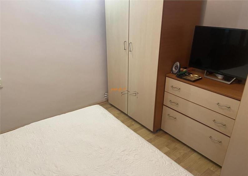 Apartament 3 camere , zona cartier Sud ,et 2/4 , decomandat - 3