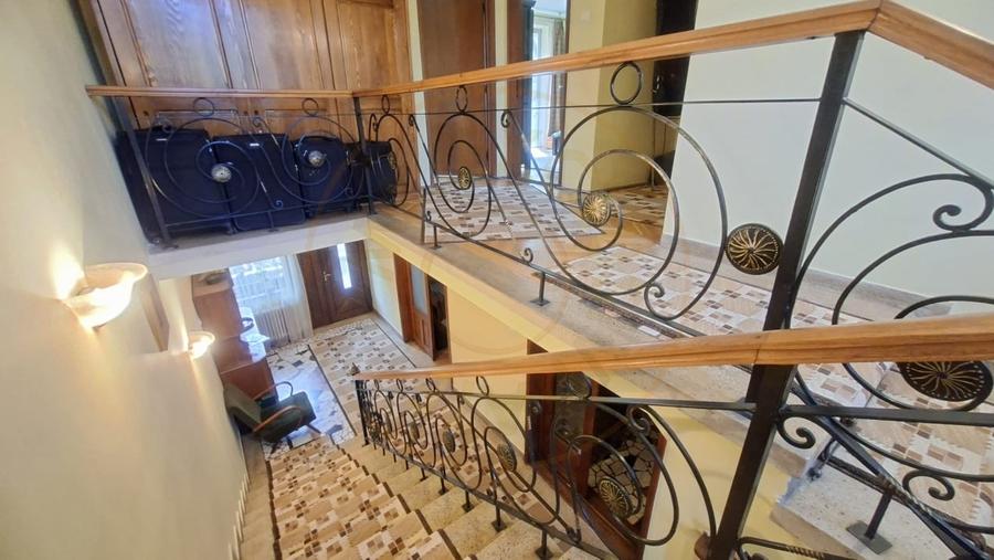 Casa Centrala de vanzare - Strada Rahovei Pitesti - 5