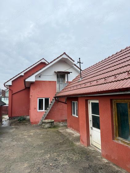 Casa de vanzare cu mansarda si gradina - 1