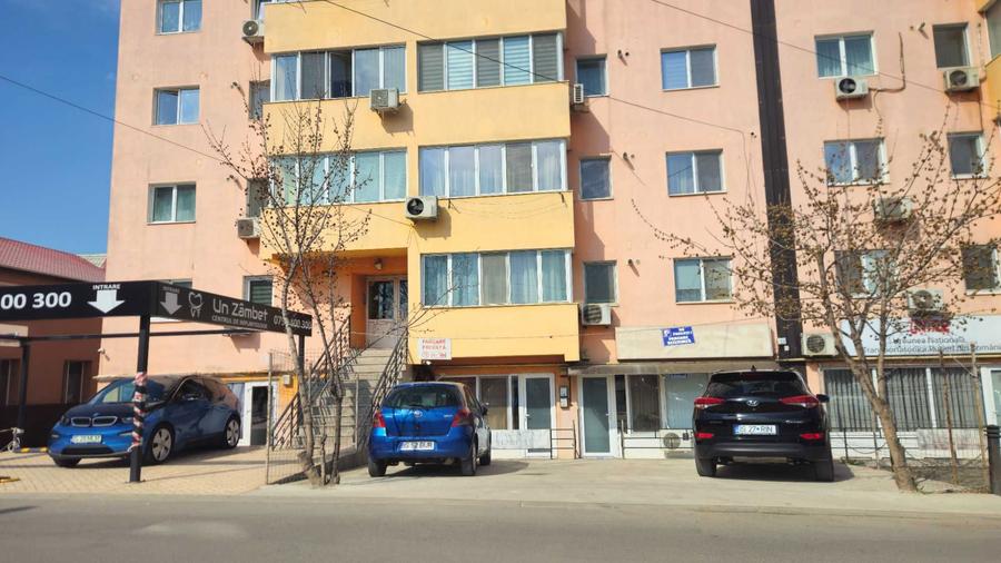 Spatiu Comercial la strada principala cu parcare individuala - 3