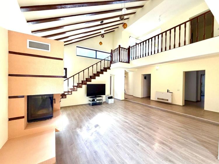 1100 e/ mp - Casa individuala  - 700 mp teren - la asfalt - Sacalaz - 2