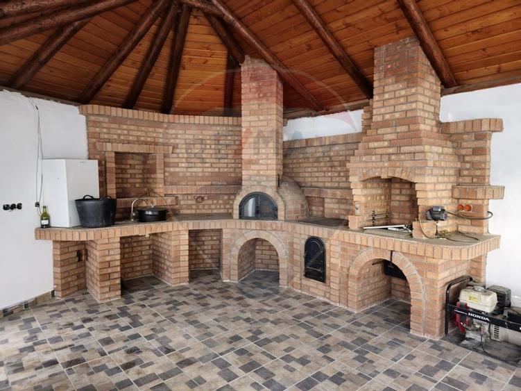 CASA SPATIOASA SI PRIMITOARE IN CENTRUL ORASULUI  AVRIG JUD,  SIBIU - 42