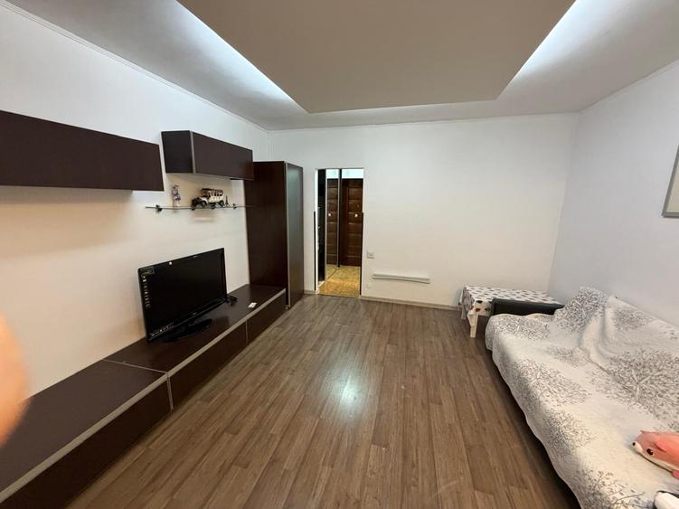 Titan -  Piata Minis - Etaj 2 - 3