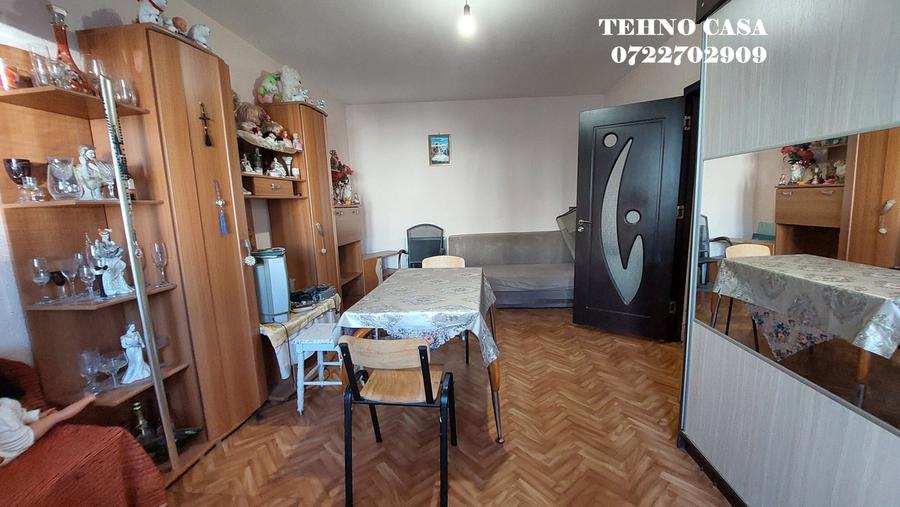 Titan, Pocoava, metrou 15 minute mers, bloc 1982, reabilitat - 14