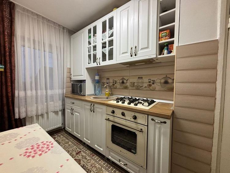 Vand apartament cu doua camere - 1
