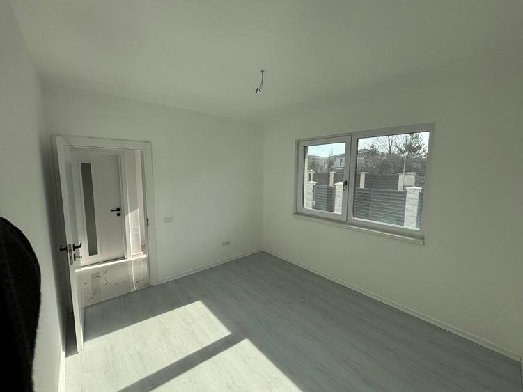 Vila cu teren generos langa Paradisul Verde - 6