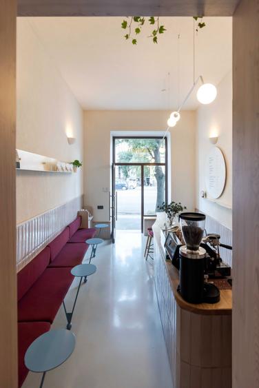 Predare business amenajat la cheie - cafenea - 1