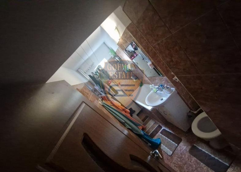 3 camere Tomis Nord 55 mp, balcon etaj 2/4 izolat incadrat, izolat, centrala gaz - 3