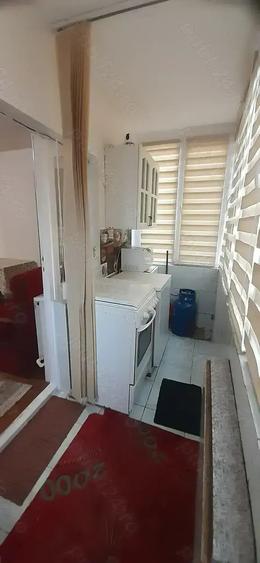 Vand garsoniera in zona decebal la etajul 1 - 5