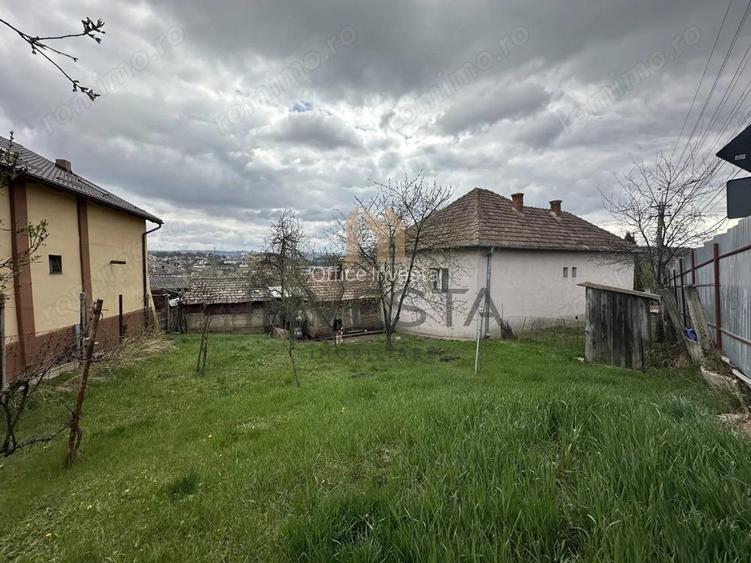 Teren construibil/Dambul Rotund! Front la 2 strazi!