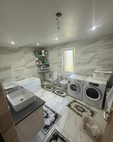 Casa/Vila multifunctioanala 230 mp utili, 520 mp teren, zon - 17