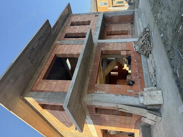 Casa noua pe strada visina aproape de piata centrala - 8