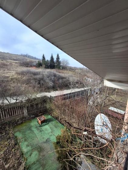 CASA INDIVIDUALA  in sat VLADICENI com. TOMESTI - 6