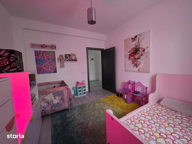 Vila superba Rosu 145 mp, teren 330 mp, 4 camere, 3 locuri parcare - 1