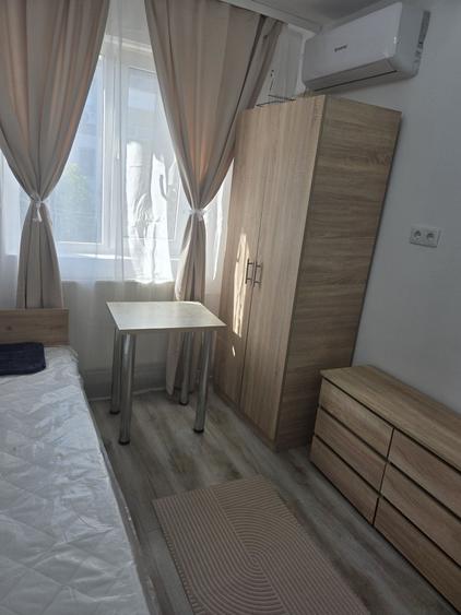 Garsonieră decomandată în Lacu