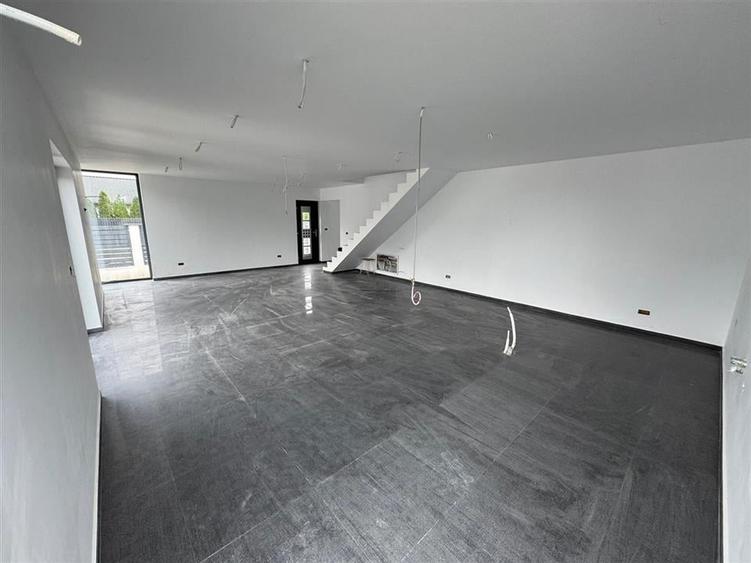 Casa P+M de vanzare in Campineanca (strada asfalata) - 9