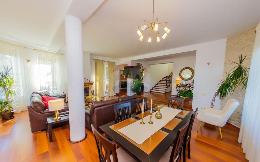 Casa eleganta in zona exclusivista, cu priveli?te d... - 17