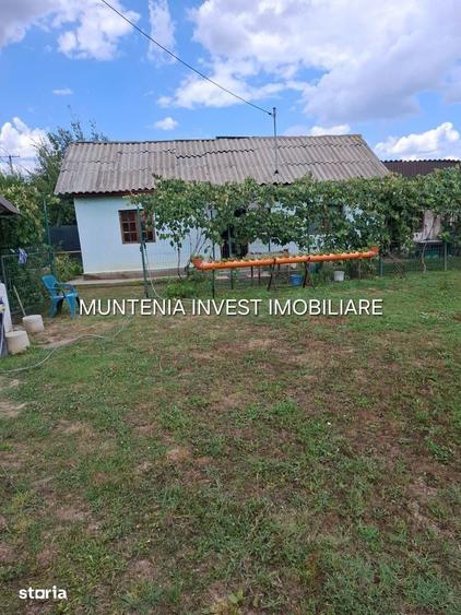 Gospodarie de vanzare Bro?teni | 14 km de Pite?ti | Teren 596 mp. - 10