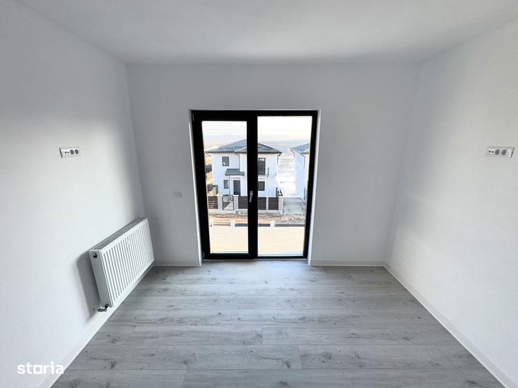 MAGAZIE! Incalz in pard! Vila 4 camere Valea Adanca (Miroslava) - 6