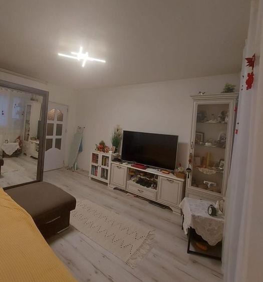 Garsoniera de vanzare Drumul Taberei - Romancierilor - 1