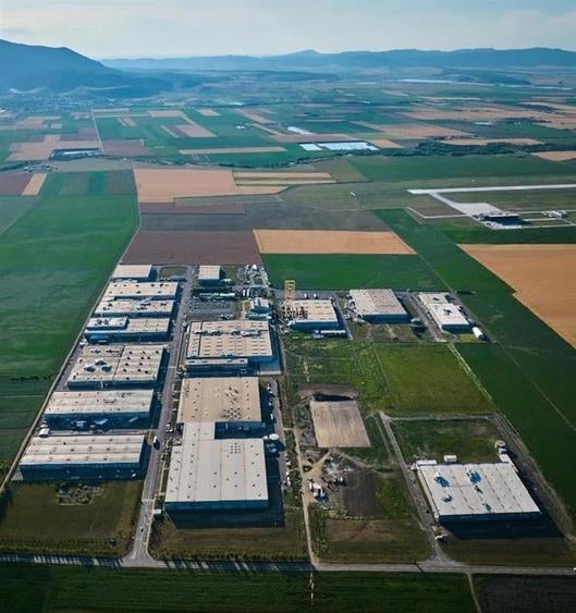 Spatiu Industrial - 1800 mp - Productie - Depozitare - Distributie - 11