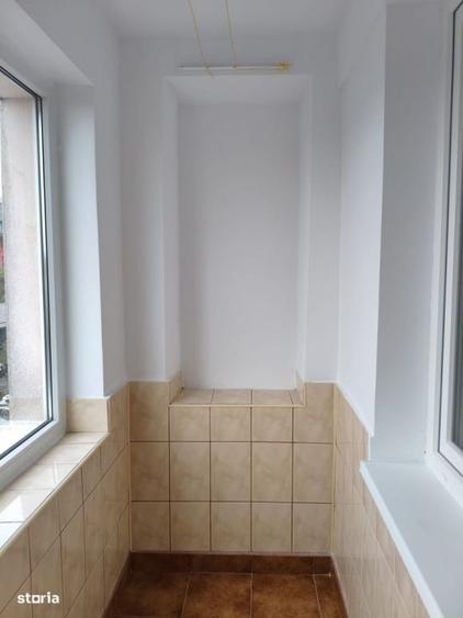 Apartament de 2 camere, decomandat, 50 mp, zona 1 Decembrie 1918 - 12