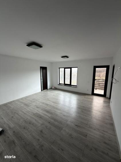 Casa D+P+E la intrare in Curtesti - 12