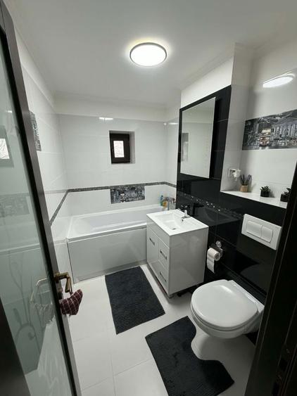 Vand Apartamen Cu 2 Camere Semidecomandat - 6