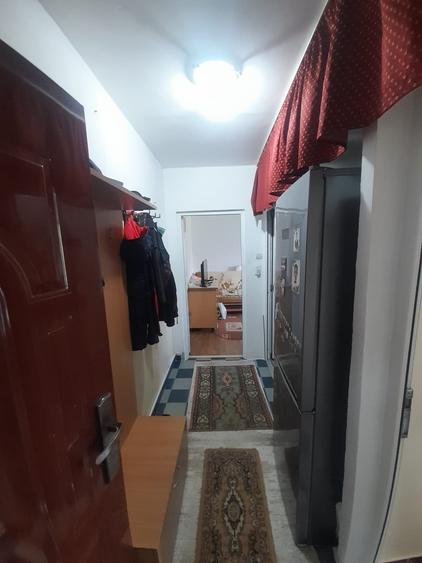 Vanzare apartament cu doua camere si suprafata de 40.5 mp in zona Km 4-5 Doraly - 2