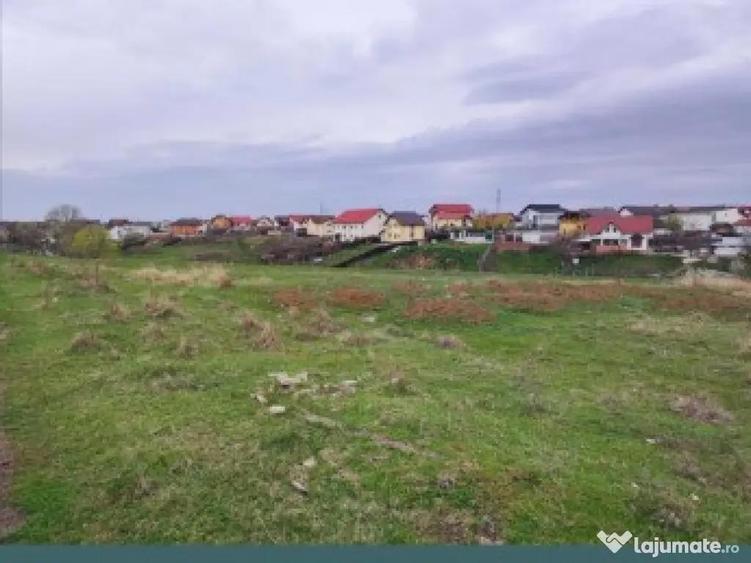 Vand teren Pite?ti, 2500 mp, zona Turcesti - 1