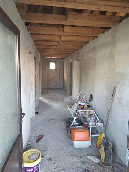 se vinde casa de 110m2 - 2