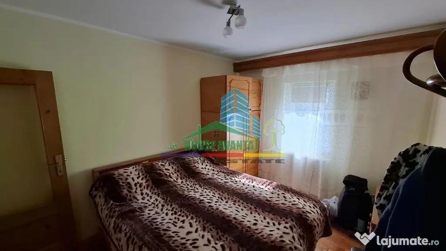 Apartament cu 3 camere decomandat în Central