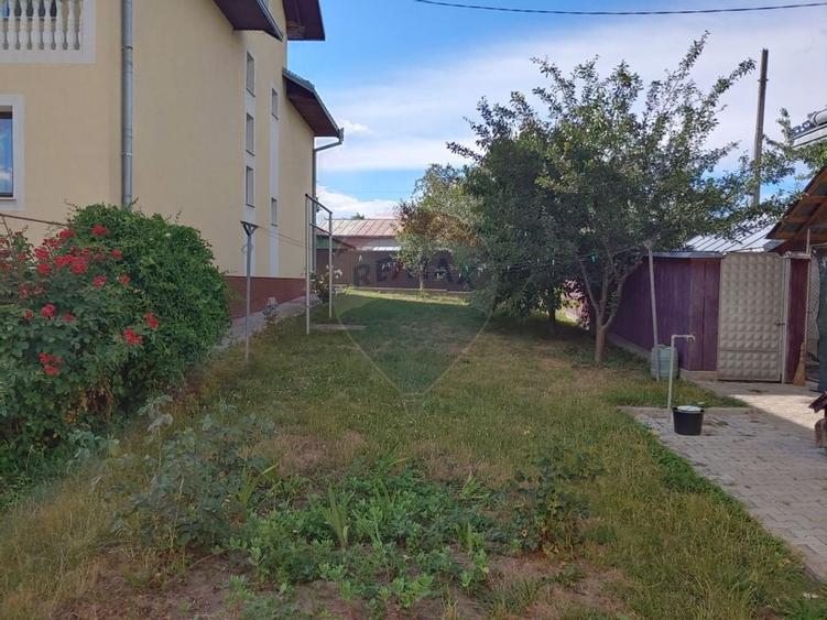 Casa / Vila de vanzare cu teren intravilan 1200 mp-Zvoristea, Suceava - 18