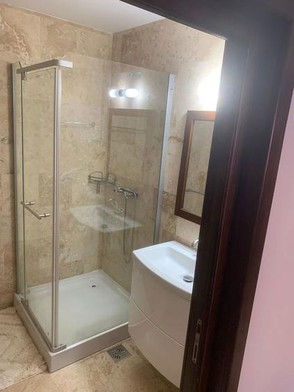 Inchiriez apartamnt 3 camere la casa - 4