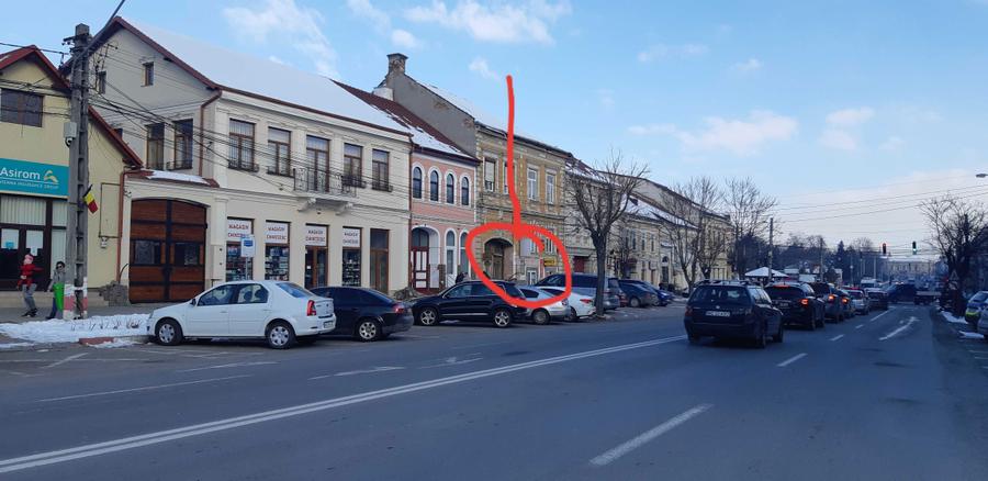 Spatiu comercial 20 mp,.in Reghin,, central... - 2