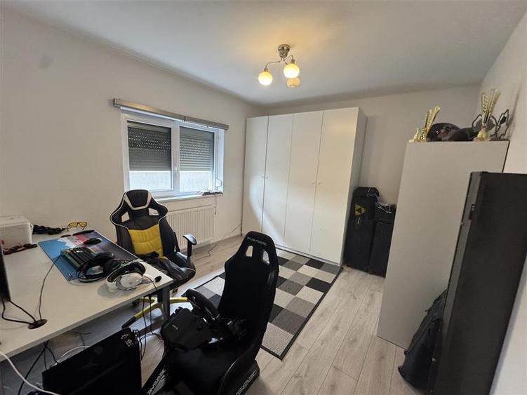 VANZARE VILA GHIDICENI MOBILATA UTILATA GATA DE MUTARE - DORMITOR PARTER - 21