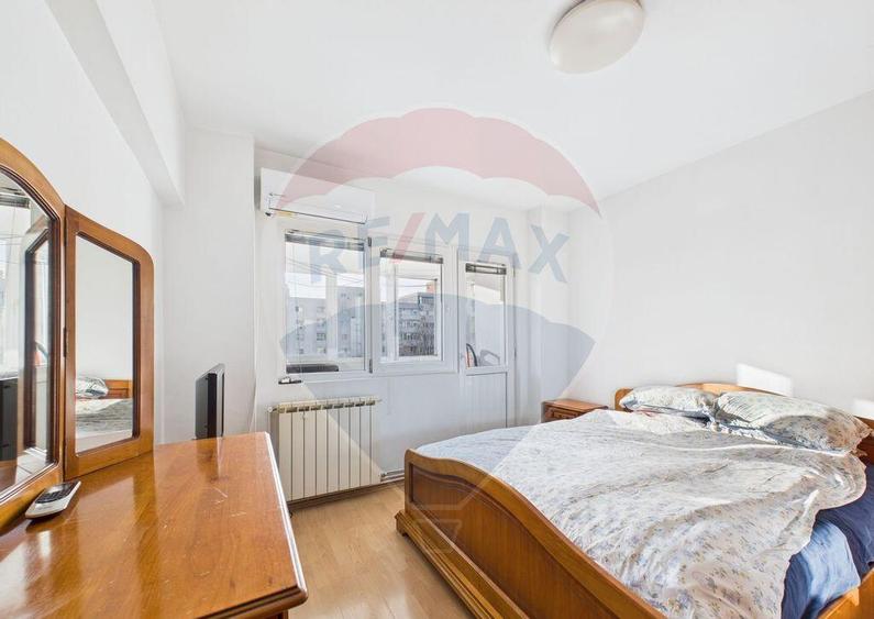 Apartament cu 3 camere cu centrala proprie langa metrou I... - 2