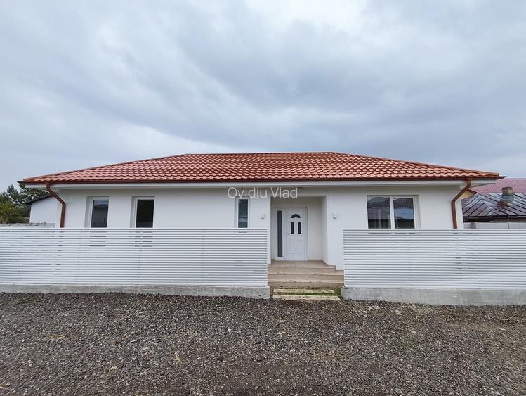 FARA COMISIOANE casa eleganta 3 camere 2 bai PARTER+pod camera tehnica terasa