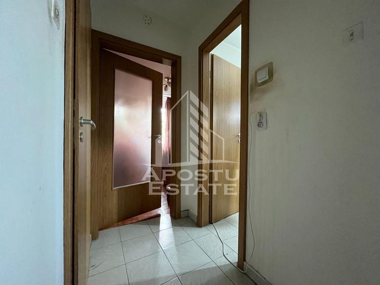 Apartament cu 2 camere semidecomandat, mobilat în Șagului