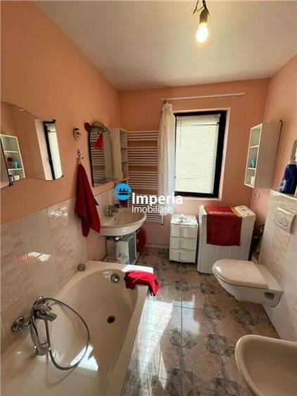 Vila cu Garaj,D+ P+E+M, regie proprie, 360 mp,teren 1050 mp, Rediu - 13