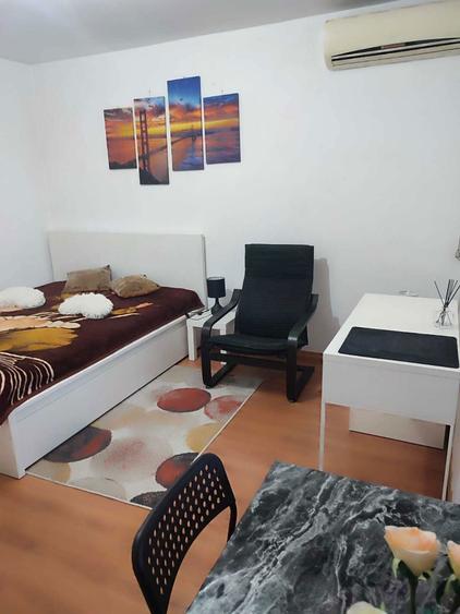 Inchiriez garsoniera Vitan - 1